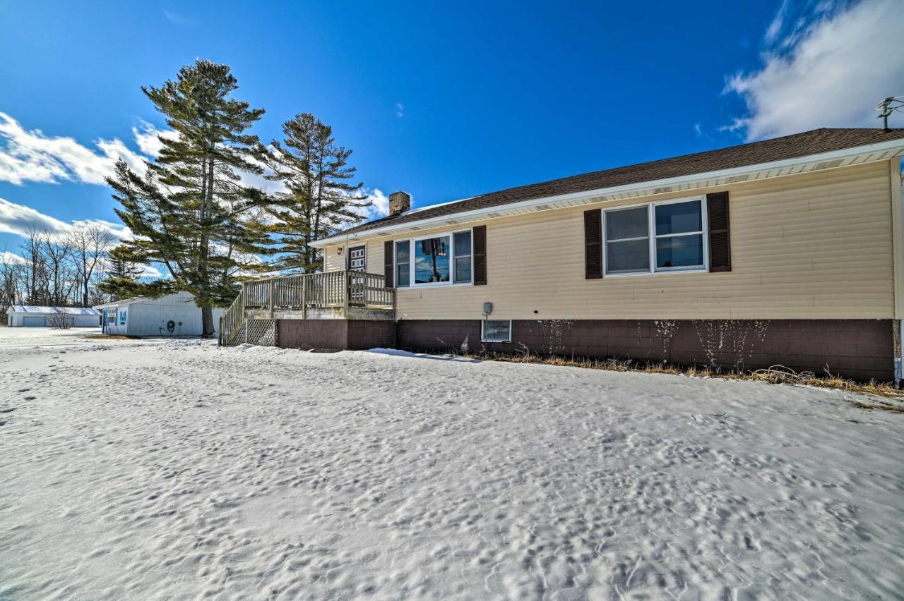 Cozy Tawas City Home With Views Of Lake Huron! المظهر الخارجي الصورة