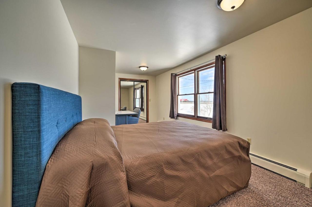 Cozy Tawas City Home With Views Of Lake Huron! المظهر الخارجي الصورة